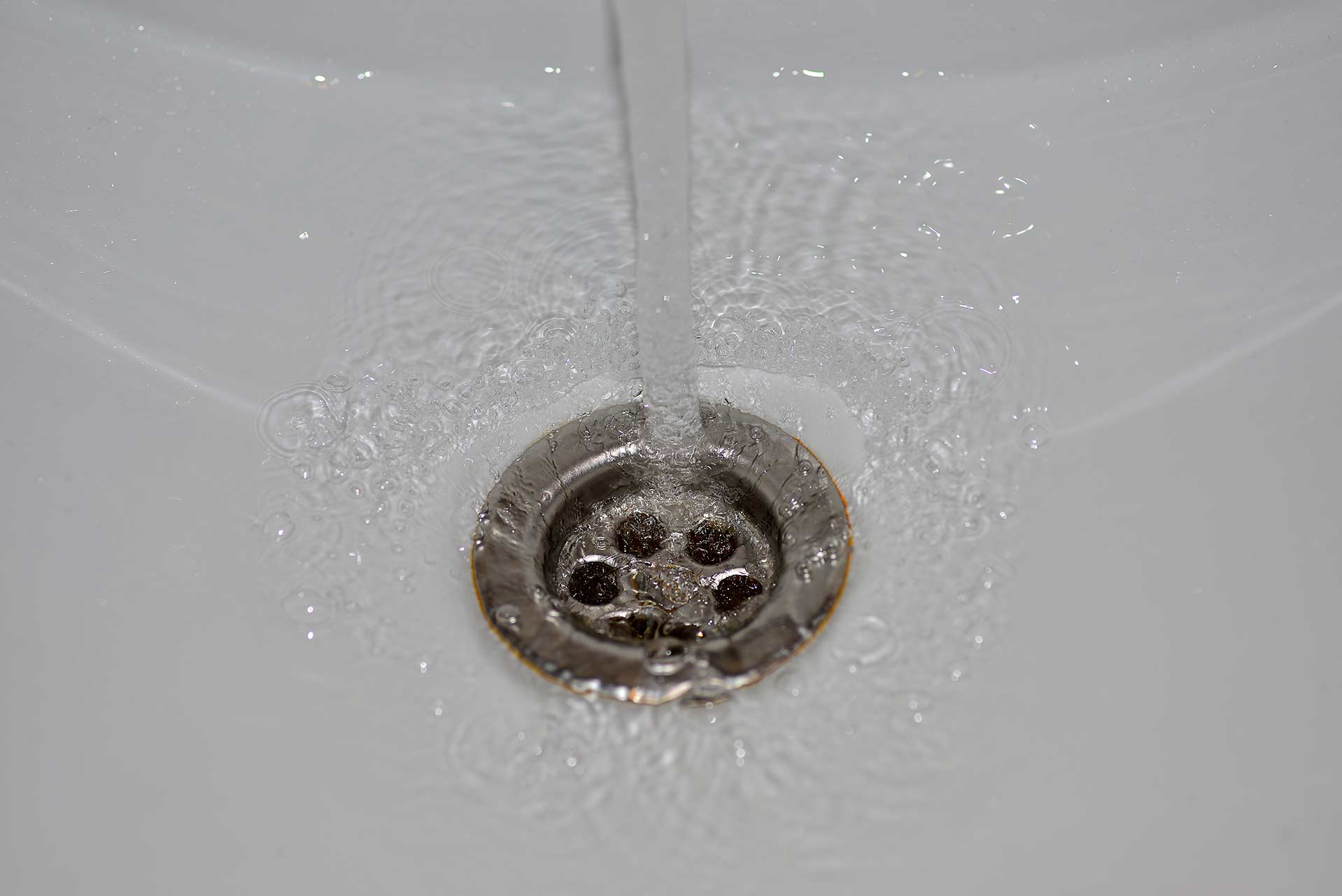 A2B Drains provides services to unblock blocked sinks and drains for properties in Hadleigh.